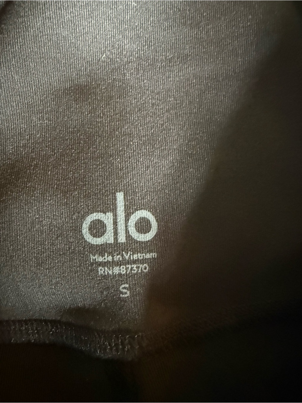 ALO Yoga Black High-Waist Cargo Bike Shorts women’s small - Picture 3 of 4